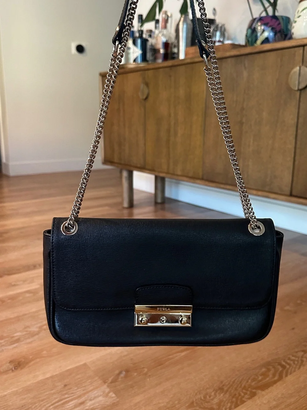 Furla Leather Chain-Link Shoulder Bag